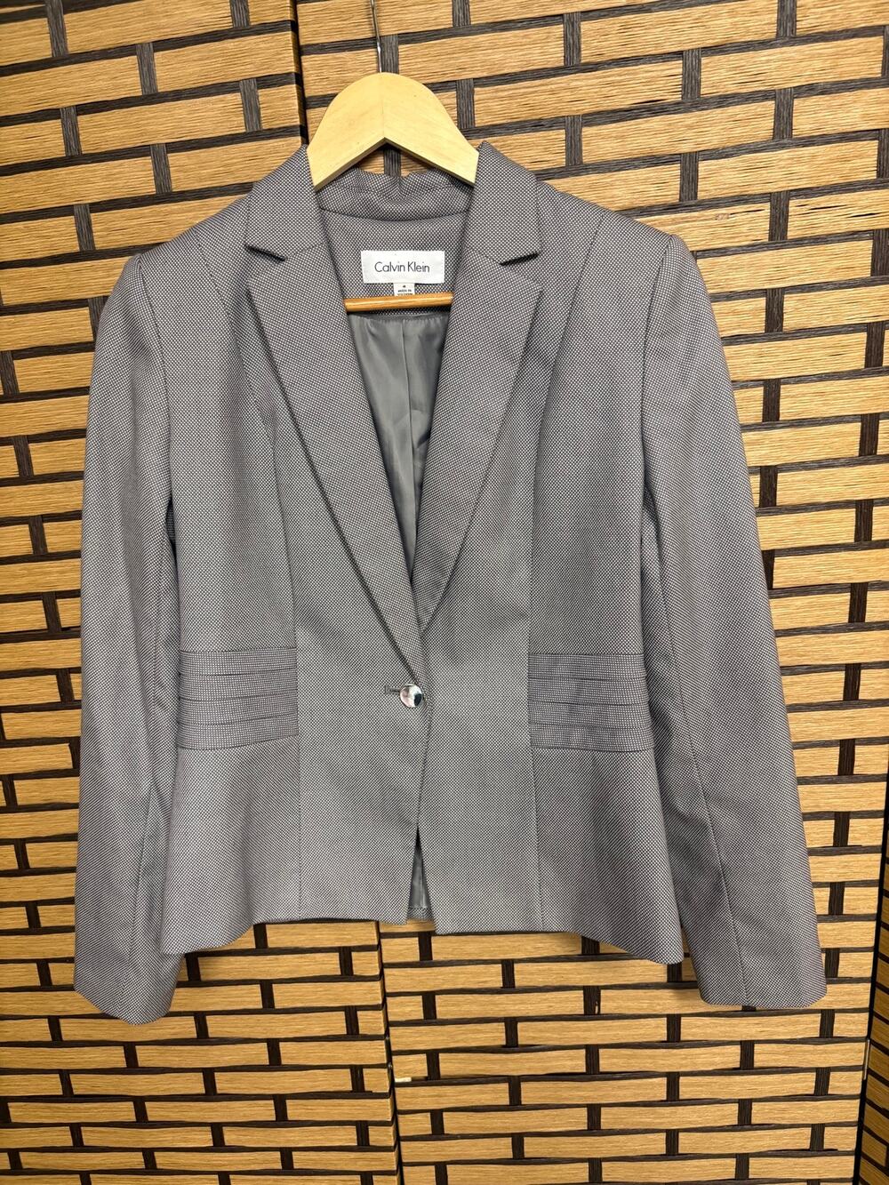 Calvin Klein Gray blazer size 4